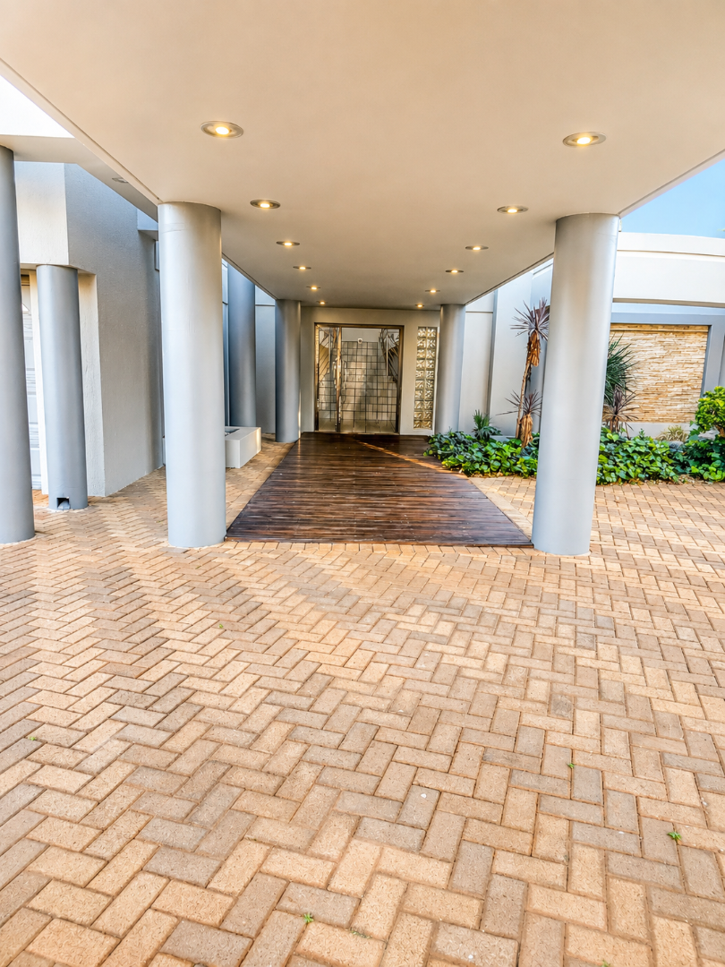 5 Bedroom Property for Sale in Klerksdorp Rural North West